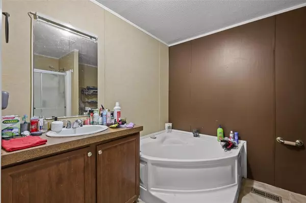 Alvord, TX 76225,204 S Wickham Street