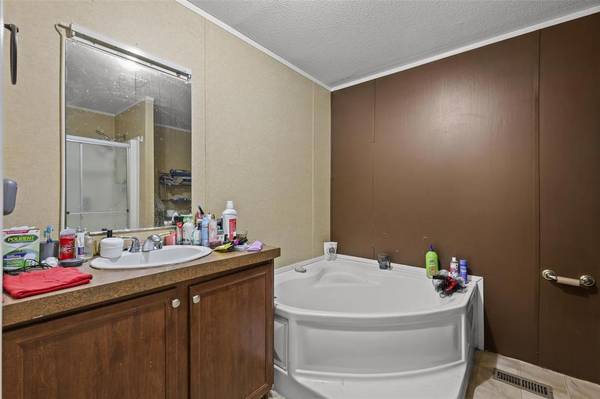 Alvord, TX 76225,204 S Wickham Street