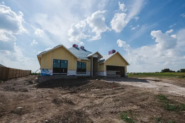 Hewitt, TX 76643,1313 Red Rock Road