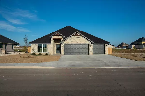 1404 Red Rock Road, Hewitt, TX 76643