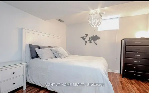 Barrie, ON L4N 0P6,36 Knupp RD