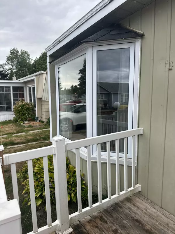 Clarington, ON L1B 1A3,14 Heritage LN