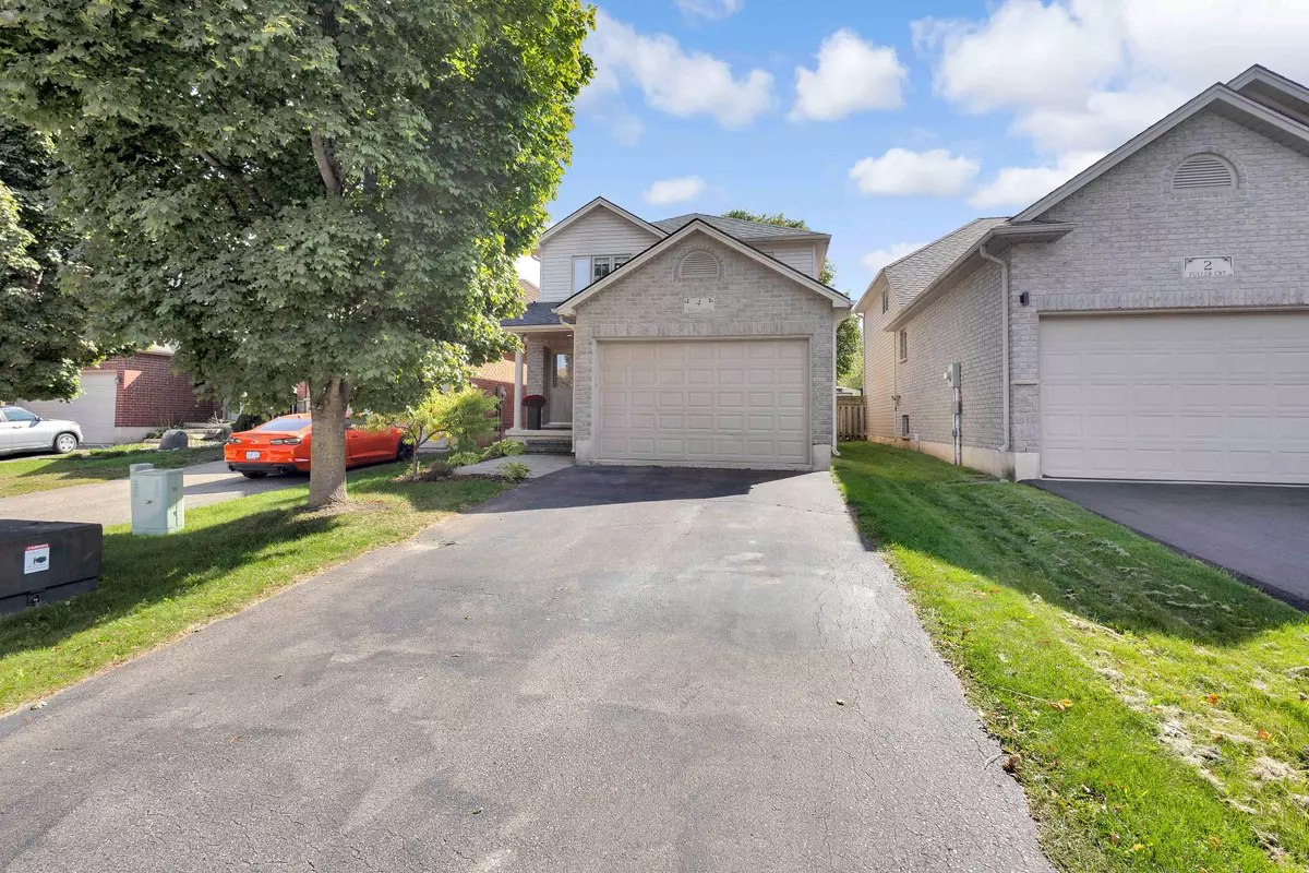Brantford, ON N3S 0A6,4 Fuller CT