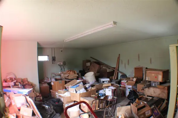 Brownwood, TX 76801,709 W Commerce