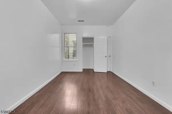 Newark City, NJ 07107,54 3Rd St #3