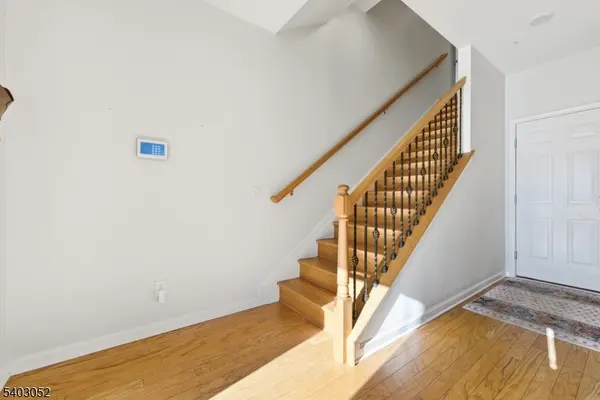 North Brunswick Twp., NJ 08902,38 Bond St #38