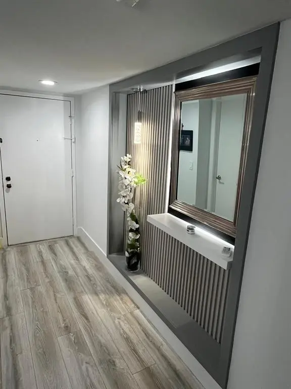 Weston, FL 33326,491 Racquet Club Rd #106