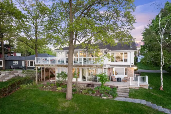 10 White Oaks RD, Barrie, ON L4N 4C1