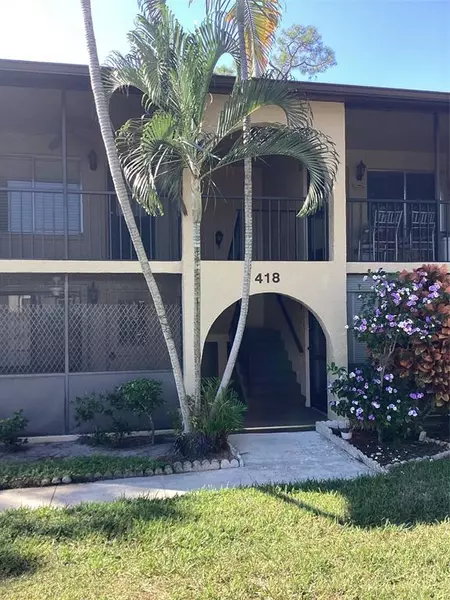 418 Pine Glen Ln #C-2, Greenacres, FL 33463