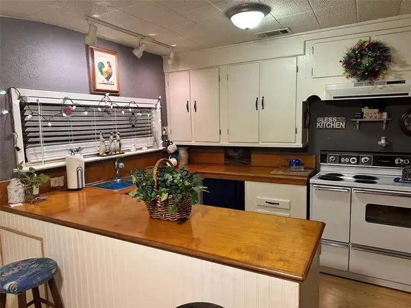 Mineola, TX 75773,1033 N Johnson Street