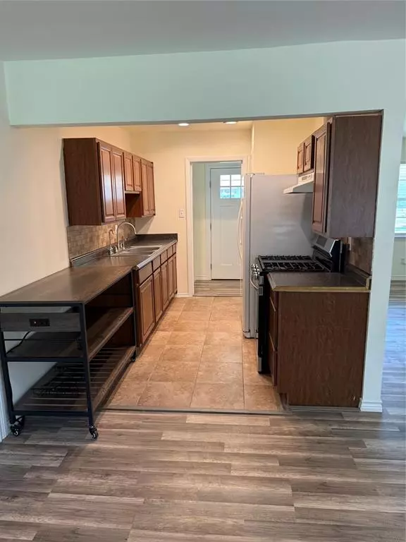 Euless, TX 76039,609 Crane Drive