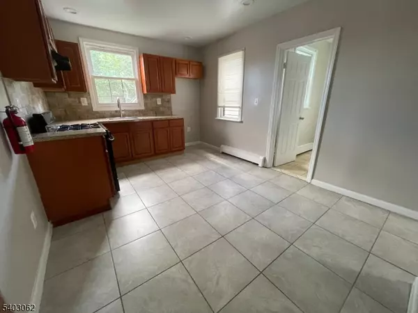 Newark City, NJ 07114,522 Mulberry St