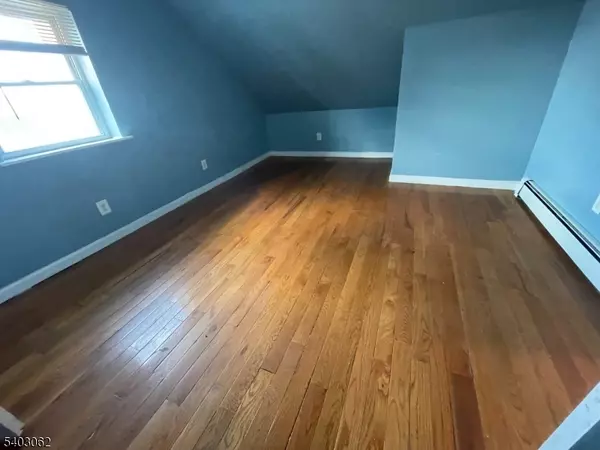 Newark City, NJ 07114,522 Mulberry St