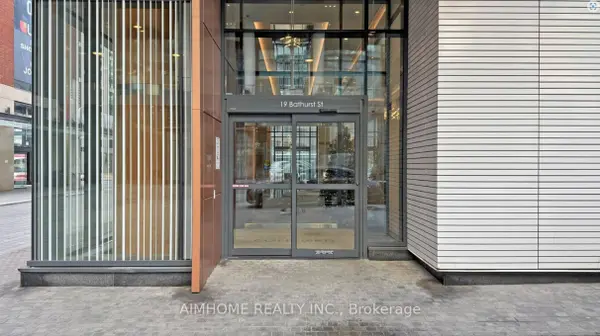 Toronto C01, ON M5V 0N2,19 Bathurst ST #1102