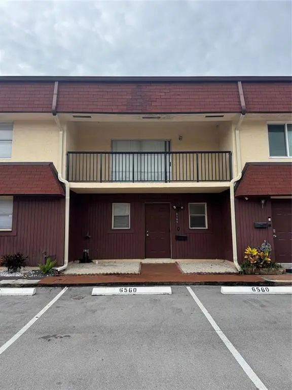 Davie, FL 33314,6560 SW 41st Pl #6560