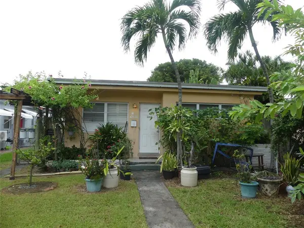 1629 Mayo St, Hollywood, FL 33020