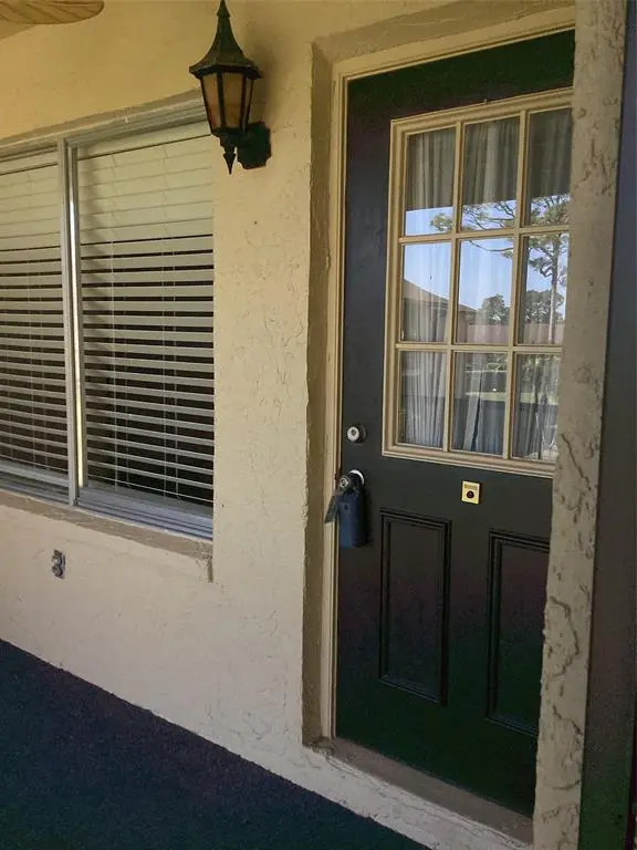 Greenacres, FL 33463,418 Pine Glen Ln #C-2