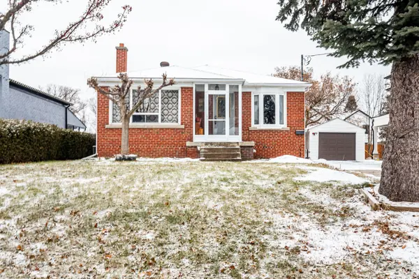 Oakville, ON L6K 2N3,257 Woodale AVE