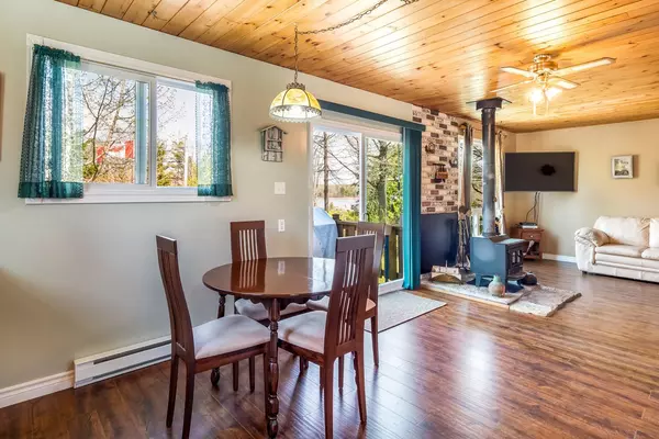 Northern Bruce Peninsula, ON N0H 1Z0,136 Maple DR