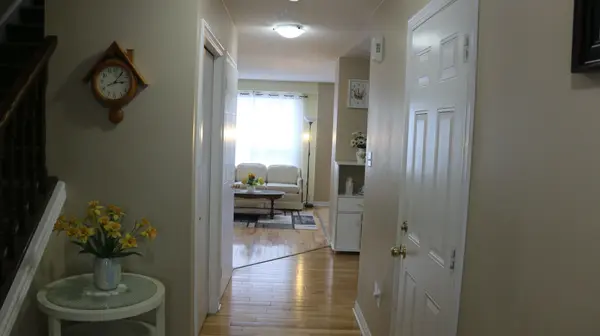 London North, ON N6H 0A7,995 Oakcrossing RD