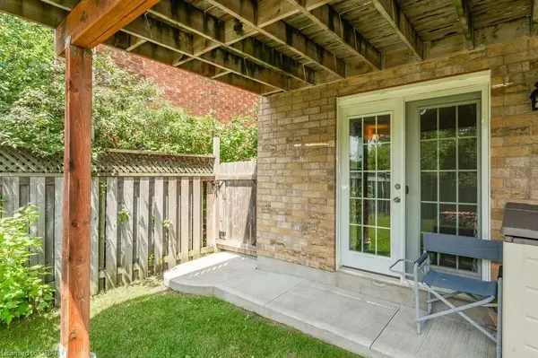 Guelph, ON N1G 5H6,3 Drohan DR #BSMT