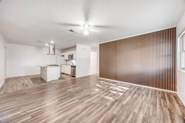 Denison, TX 75020,1043 Star Street