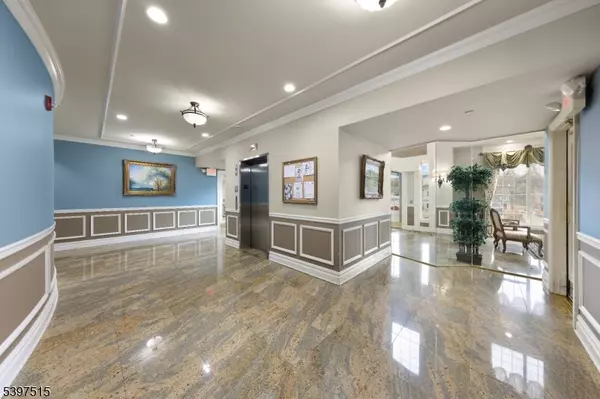 Sparta Twp., NJ 07871,16 Main St #D7