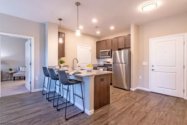 Wharton Boro, NJ 07885,54 N Main St #206