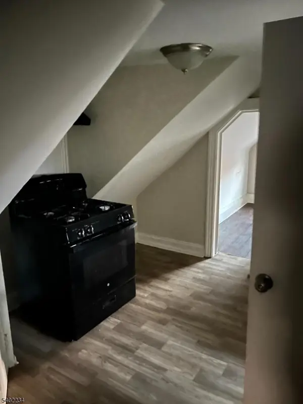 Elizabeth City, NJ 07208,49 Orchard St