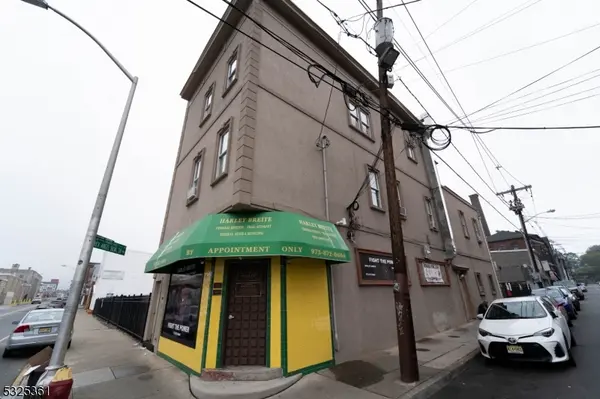 Paterson City, NJ 07501,331 Straight St #3