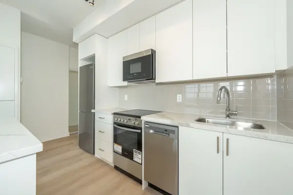 Toronto C07, ON M2N 0L7,15 Ellerslie AVE #LPH 05