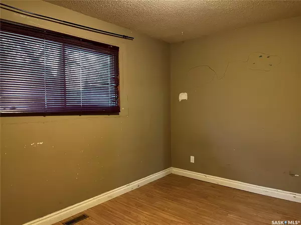 Regina, SK S4R 3G1,7 McMurchy AVENUE