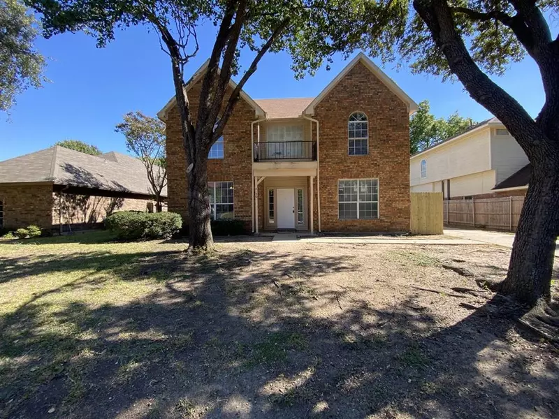 4150 Briar Hill Drive, Grand Prairie, TX 75052