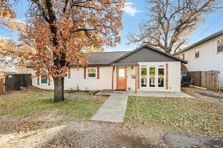 4404 Newman Drive, Haltom City, TX 76117