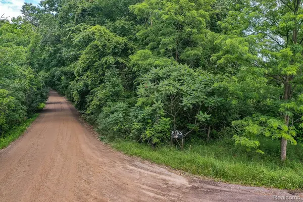 Leonard, MI 48367,0 Pond RD