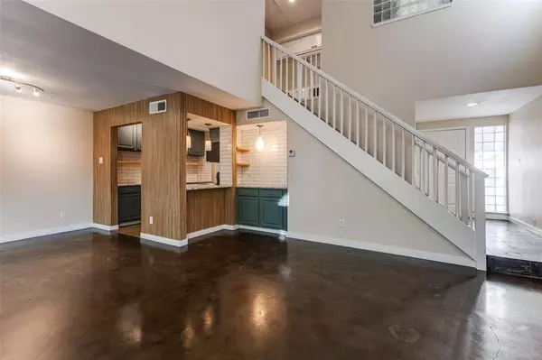 Dallas, TX 75231,9222 Church Road #110