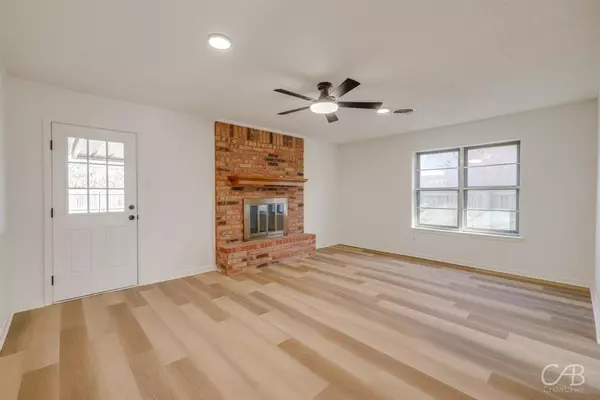 Abilene, TX 79605,5272 Benbrook Street