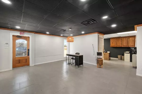 Corsicana, TX 75110,1742 S US Highway 287