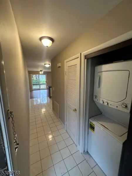 Vernon Twp., NJ 07462,1 Snowbird Ct #9