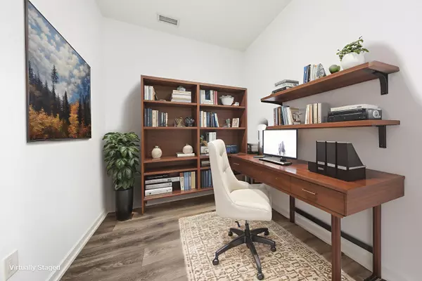 Toronto C15, ON M2J 0E3,50 Forest Manor RD #2410