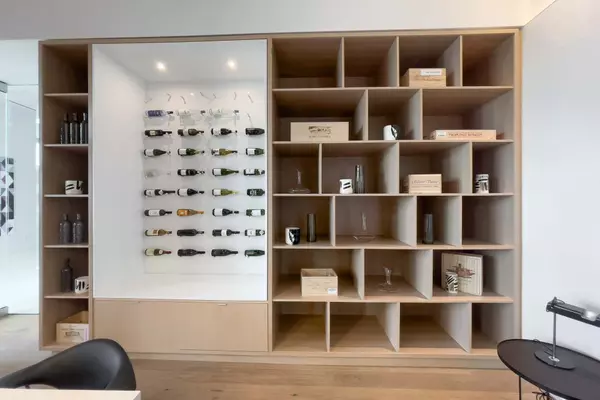 Toronto C10, ON M4S 0B1,5 Soudan AVE #1542