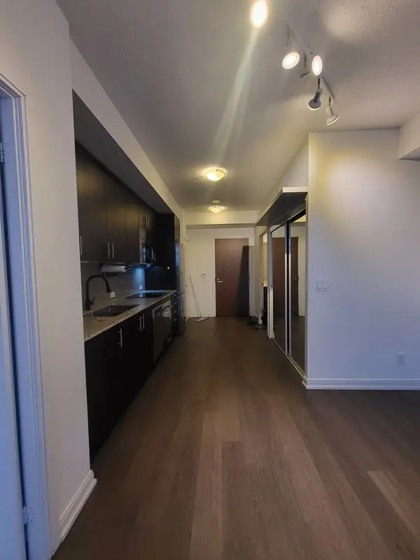 Toronto E07, ON M1S 0L7,255 Village Green SQ #3401