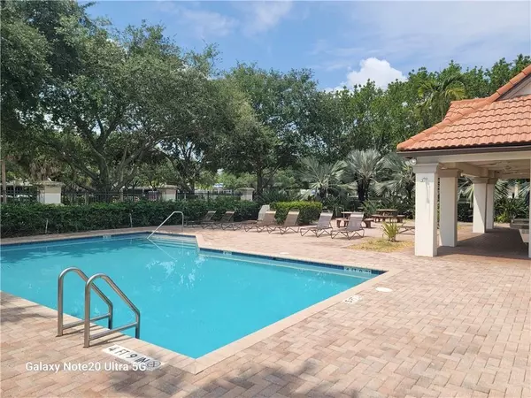 Cooper City, FL 33328,9706 Darlington Pl