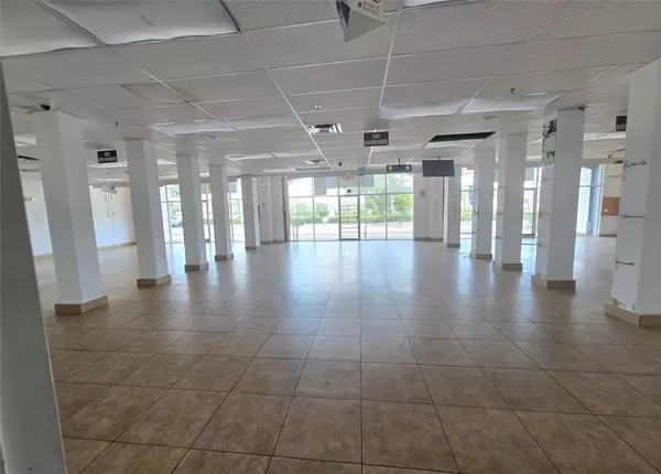 Fort Lauderdale, FL 33312,3920 W Broward Blvd ##8