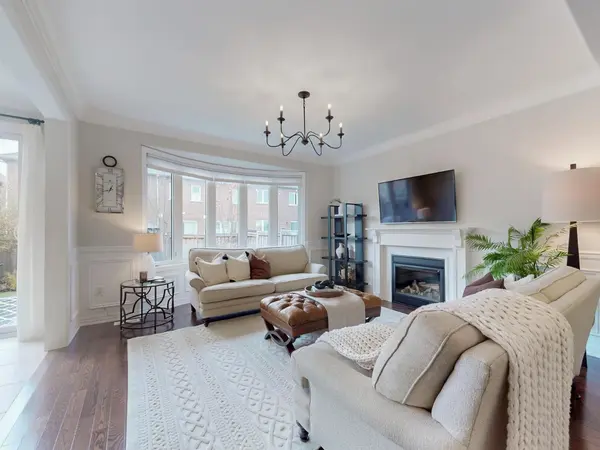 Aurora, ON L4G 0T6,58 Clifford Dalton DR