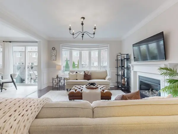 Aurora, ON L4G 0T6,58 Clifford Dalton DR