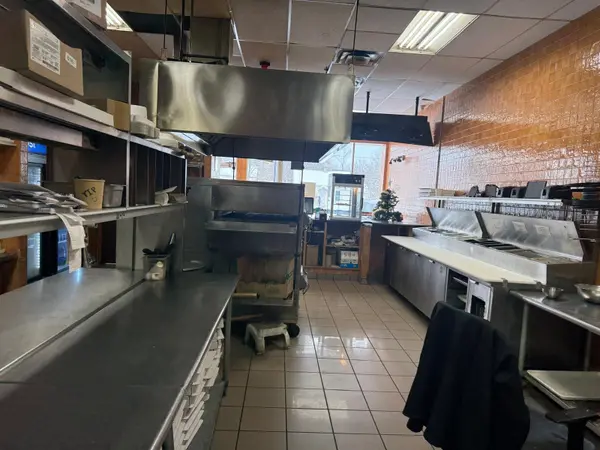 Barrie, ON L4N 2C4,7 Anne ST S #8