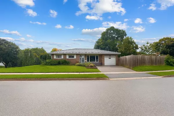 958 Montreal ST, Midland, ON L4R 1H2