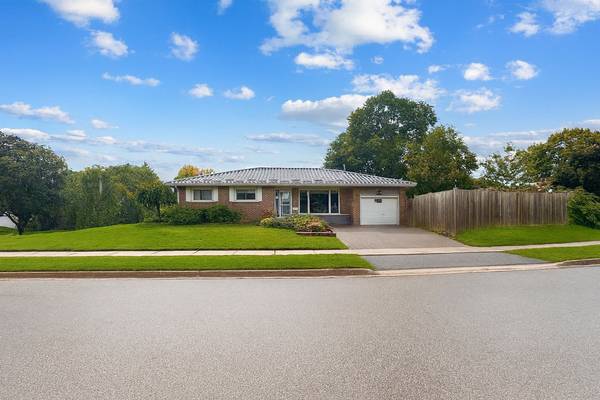 958 Montreal ST, Midland, ON L4R 1H2