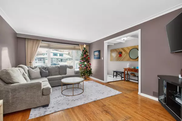 Midland, ON L4R 1H2,958 Montreal ST